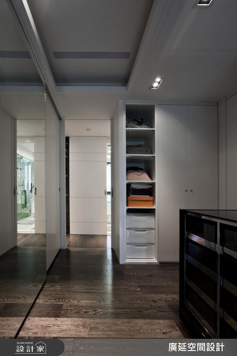 100坪新成屋(5年以下)＿現代風更衣間案例圖片＿廣延空間設計＿廣延_03.台北劉宅之43