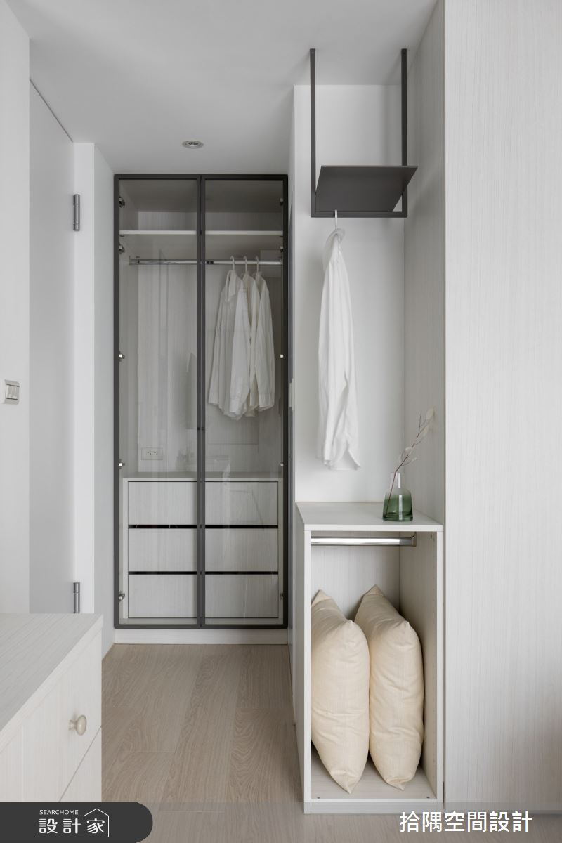 18坪中古屋(5~15年)＿簡約風更衣間案例圖片＿拾隅空間設計＿拾隅_去彩度實驗 Desaturation Lab | 簡約風之15