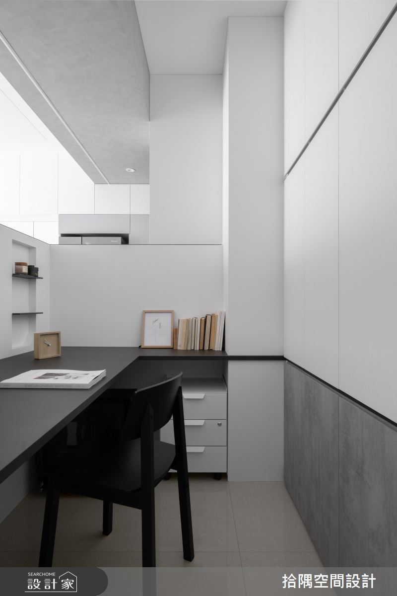 14坪預售屋＿簡約風書房工作區案例圖片＿拾隅空間設計＿拾隅_灰階浮嶼 Island with Grey Scale | 簡約風之10