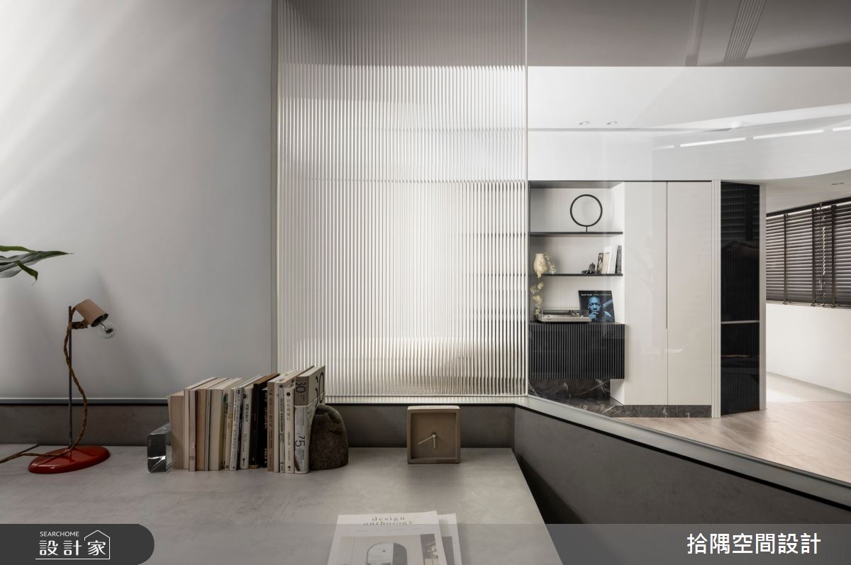 27坪老屋(16~30年)＿現代風客廳書房工作區案例圖片＿拾隅空間設計＿拾隅_相斜成映 Sensibility of Bevel | 現代風之11
