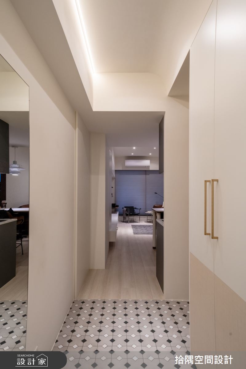 15坪新成屋(5年以下)＿現代輕復古風玄關案例圖片＿拾隅空間設計＿拾隅_悠響雅室 Serene Resonance Residence | 現代輕復古風之1