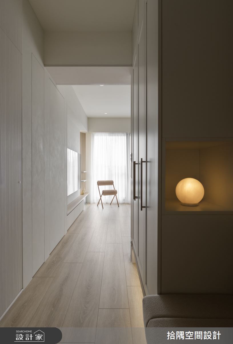 18坪新成屋(5年以下)＿現代風玄關案例圖片＿拾隅空間設計＿拾隅_流影木居 | 現代風之1