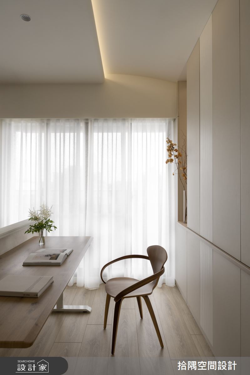 18坪新成屋(5年以下)＿現代風書房工作區案例圖片＿拾隅空間設計＿拾隅_流影木居 | 現代風之6