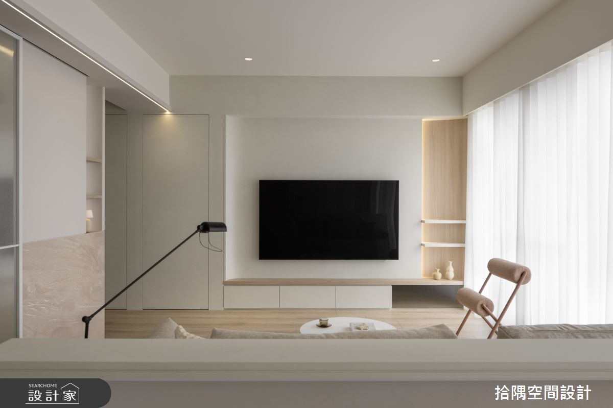 18坪新成屋(5年以下)＿現代風客廳案例圖片＿拾隅空間設計＿拾隅_流影木居 | 現代風之4