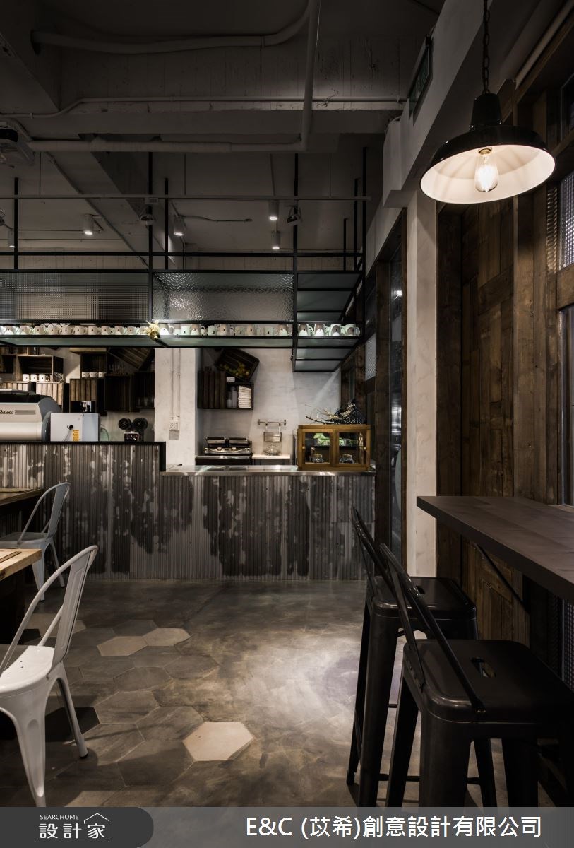 34坪老屋(16~30年)＿工業風商業空間案例圖片＿苡希E&C創意設計有限公司＿苡希_01.台北商業空間_34坪工業風之2