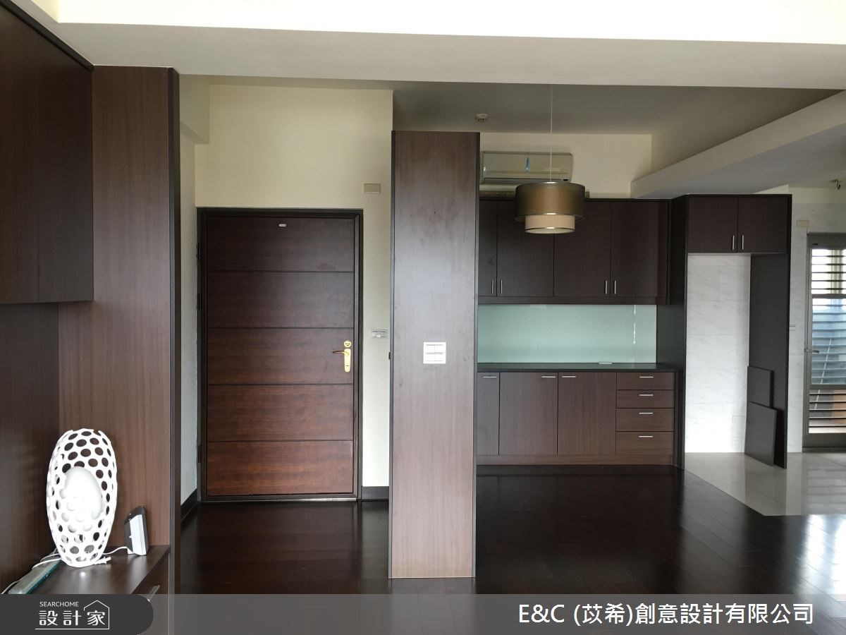 32坪中古屋(5~15年)＿飯店風玄關案例圖片＿苡希E&C創意設計有限公司＿苡希_04.台北_32坪飯店風之18