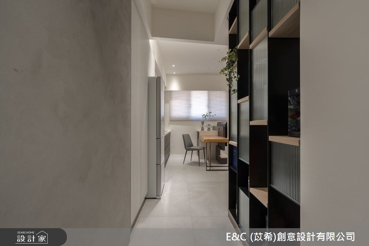 14坪預售屋＿現代風玄關案例圖片＿苡希E&C創意設計有限公司＿苡希_10.新北_14坪現代風之1