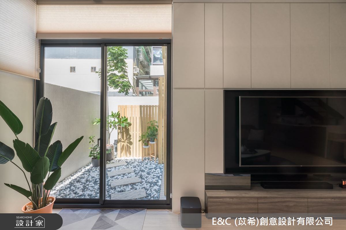 28坪新成屋(5年以下)＿簡約風客廳案例圖片＿苡希E&C創意設計有限公司＿苡希_11.新北_28坪簡約風之10