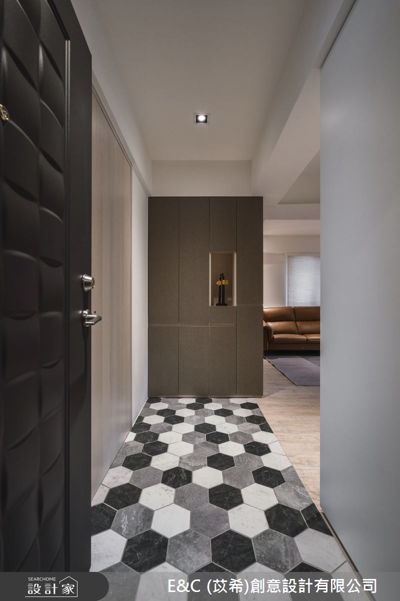 34坪老屋(41~50年)＿簡約風玄關案例圖片＿苡希E&C創意設計有限公司＿苡希_12.台北_34坪簡約風之1