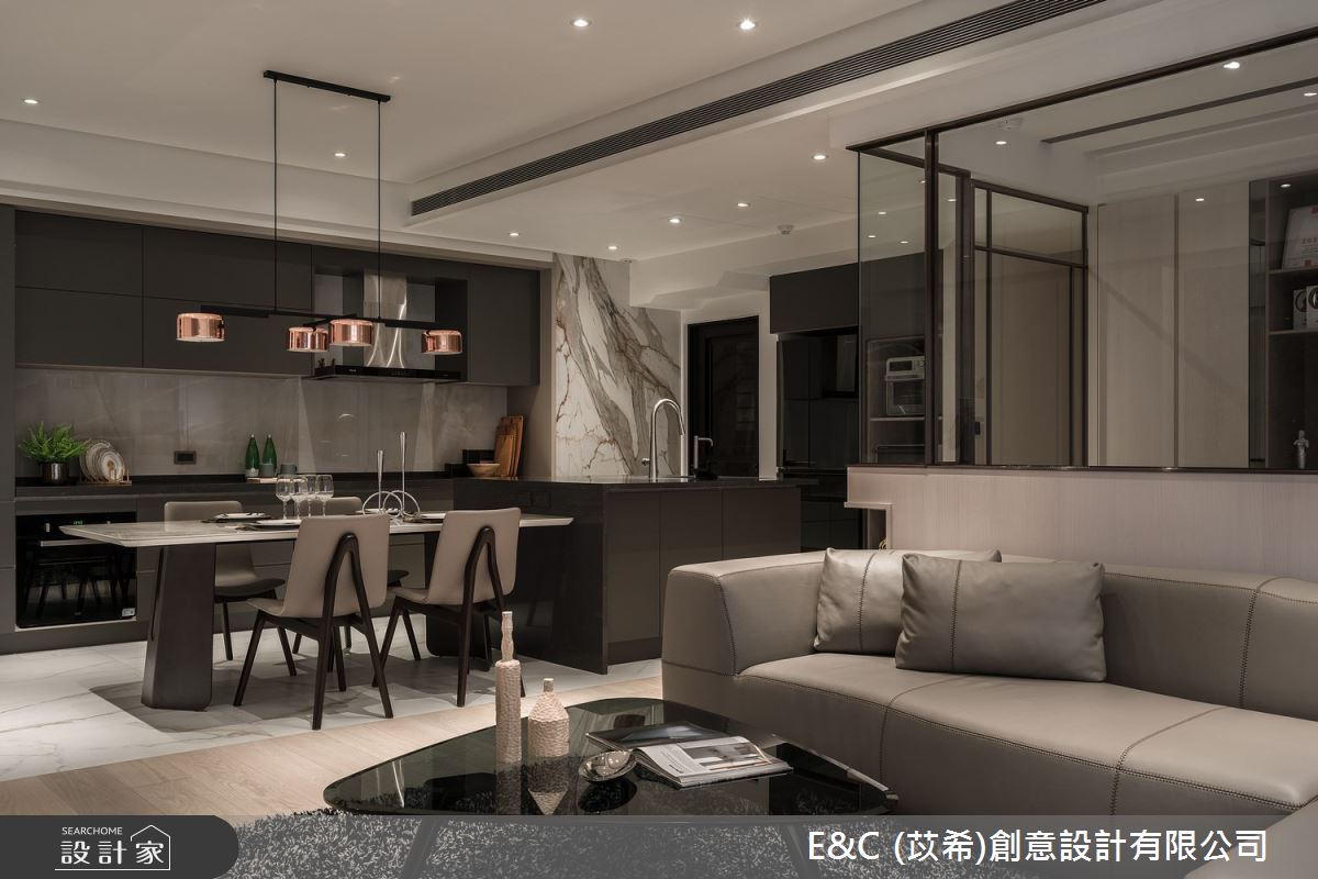 33坪中古屋(5~15年)＿飯店風客廳餐廳廚房中島案例圖片＿苡希E&C創意設計有限公司＿苡希_18.新北_33坪飯店風之14