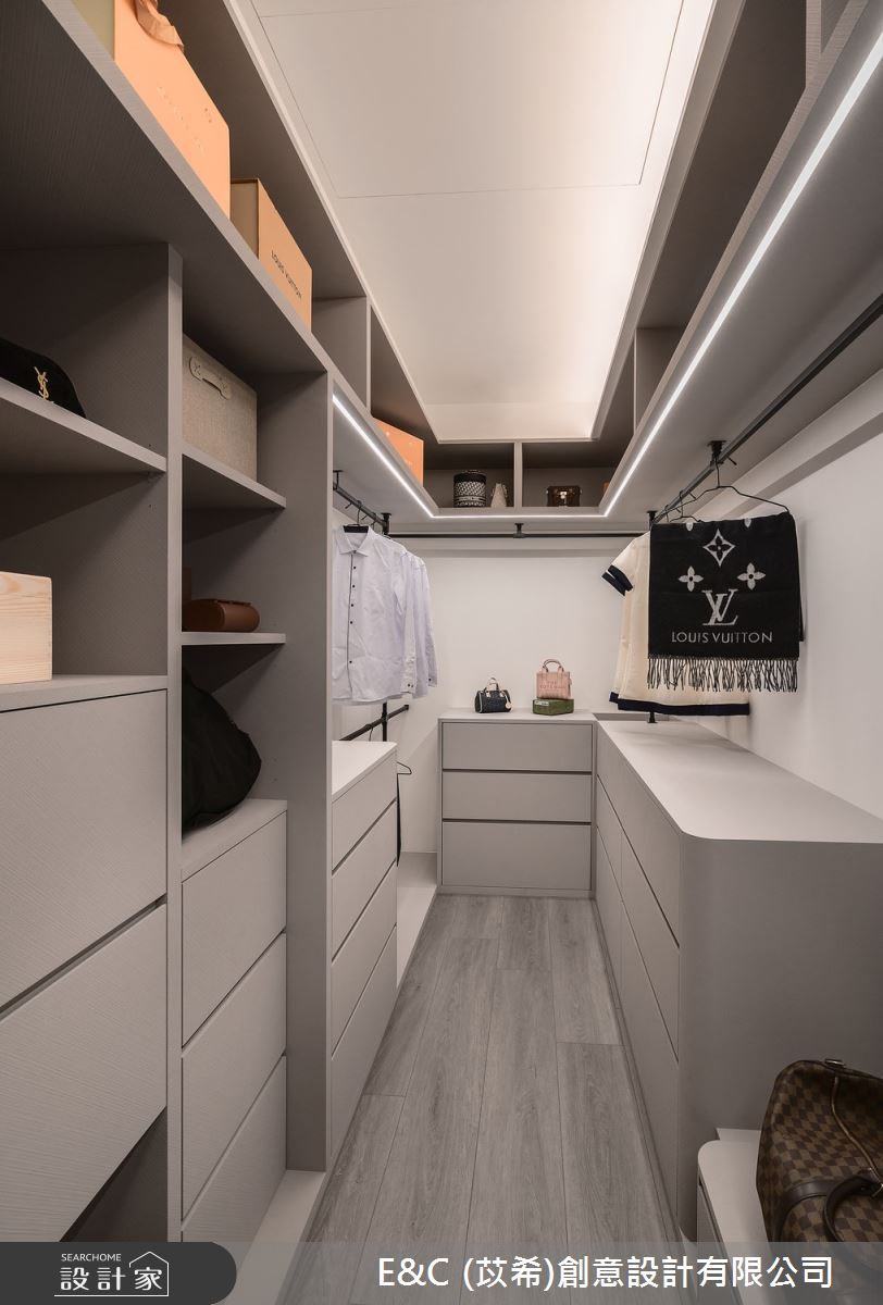 61坪中古屋(5~15年)＿現代簡約風更衣間案例圖片＿苡希E&C創意設計有限公司＿苡希_29.新北_61坪現代簡約風之20
