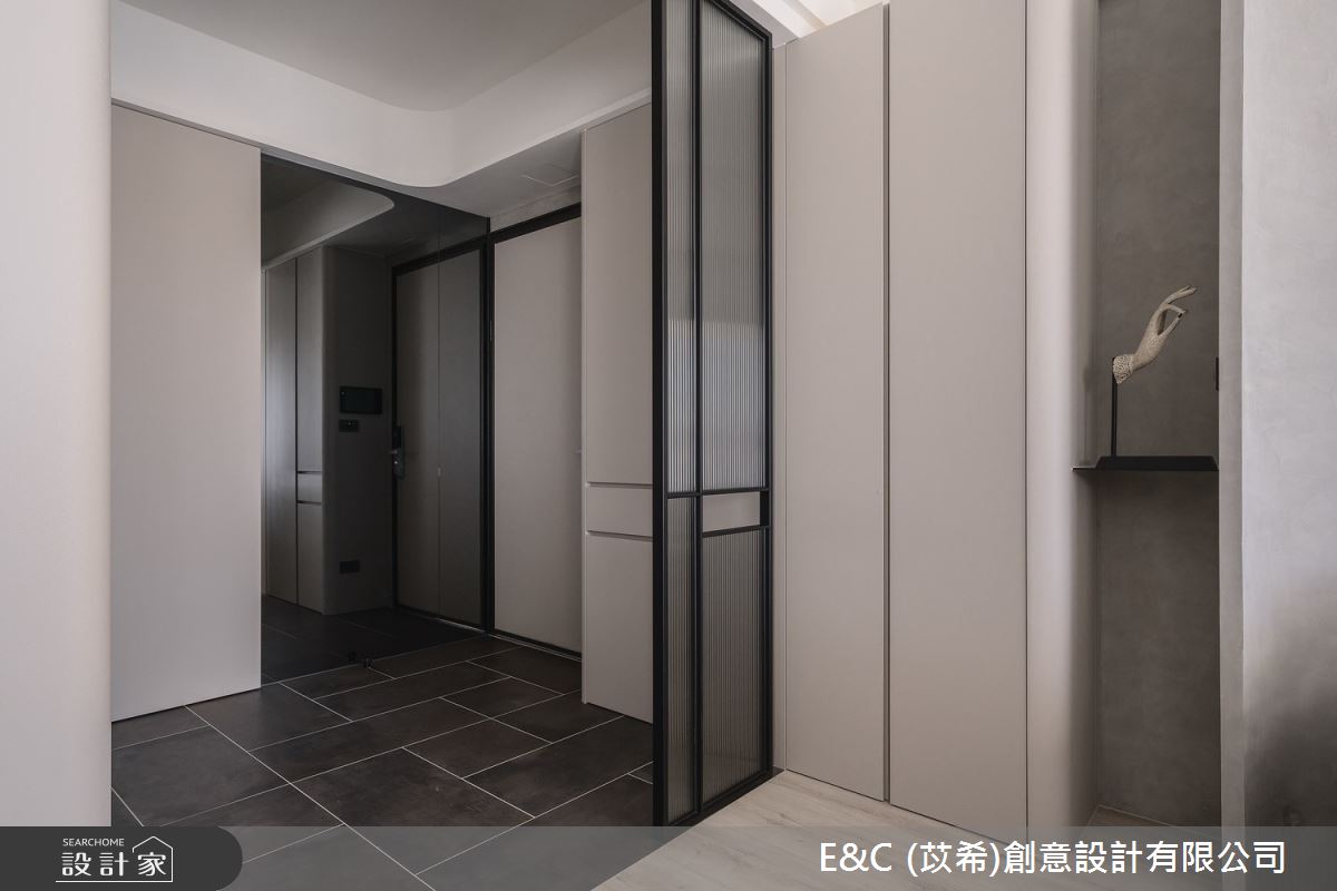 50坪新成屋(5年以下)＿現代簡約風玄關案例圖片＿苡希E&C創意設計有限公司＿苡希_30.新北_50坪現代簡約風之1