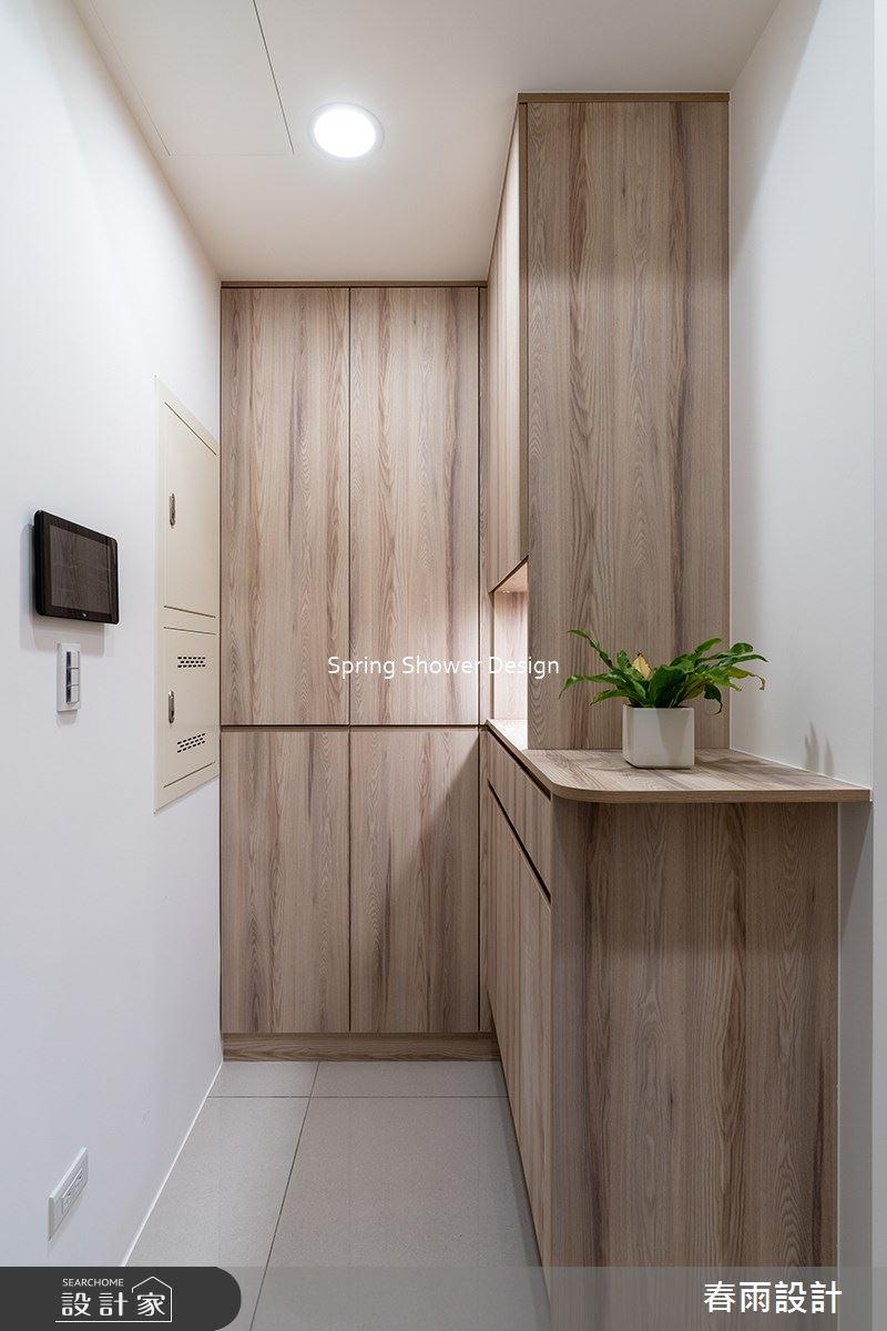 11坪新成屋(5年以下)＿現代風玄關案例圖片＿春雨設計＿春雨_212 中租御景1之2