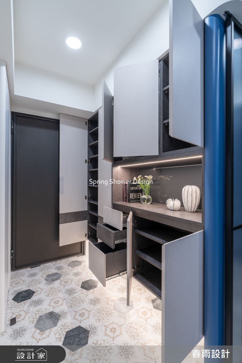 老屋(16~30年)＿現代風玄關案例圖片＿春雨設計＿春雨_305 慶城街之2
