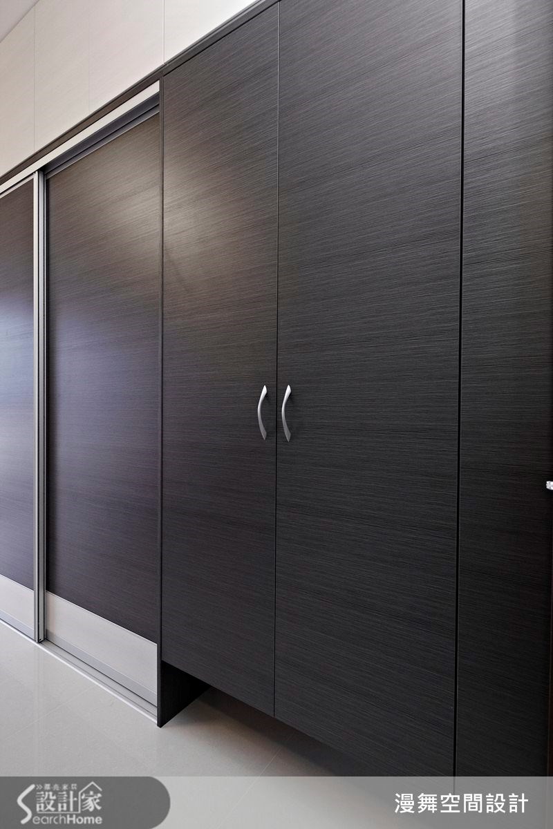 36坪新成屋(5年以下)＿現代風玄關案例圖片＿漫舞空間系統設計＿漫舞_11之22