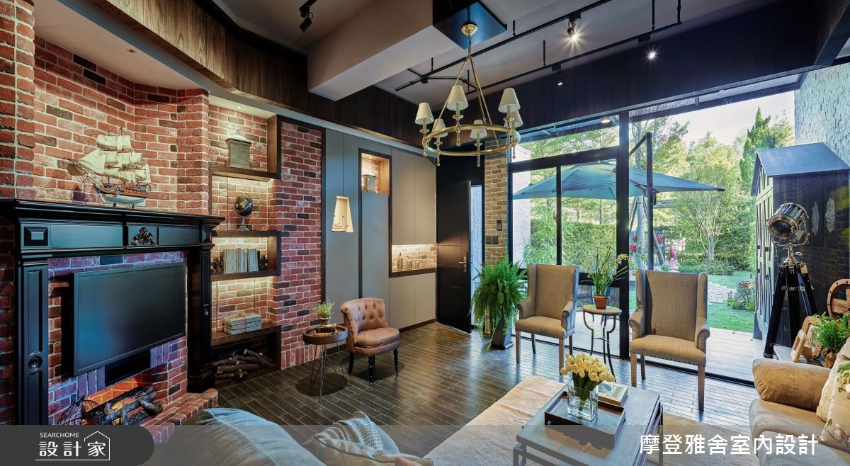 80坪中古屋(5~15年)＿美式風客廳案例圖片＿摩登雅舍室內設計＿摩登雅舍_71 美式鄉村風別墅 壁爐×綠意花園的日常之11