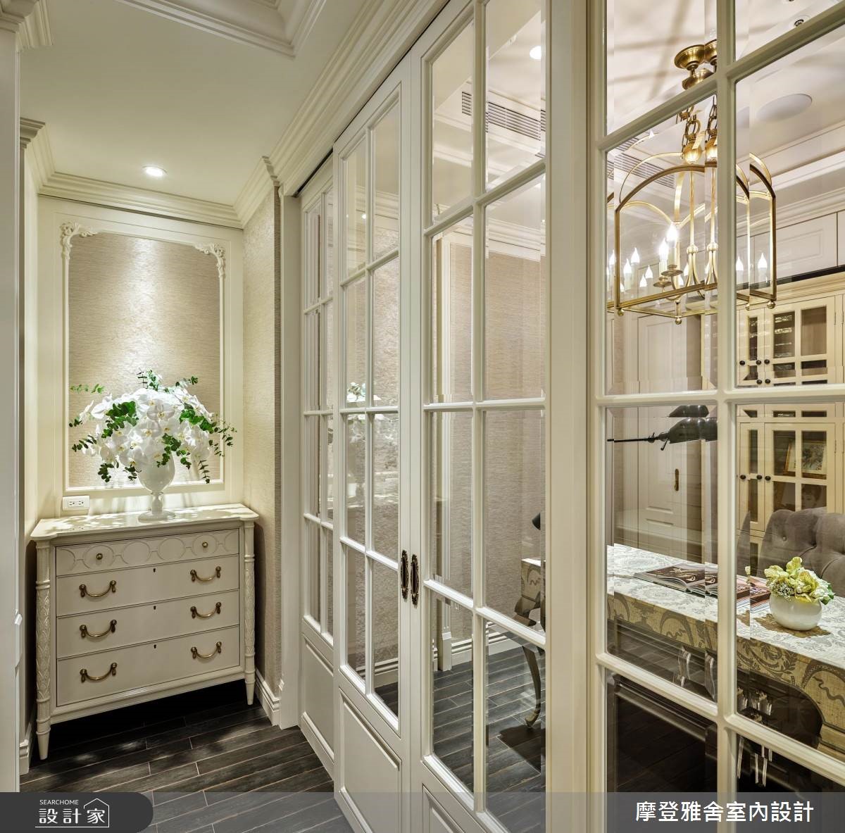 60坪中古屋(5~15年)＿混搭風走廊案例圖片＿摩登雅舍室內設計＿摩登雅舍_72 北市中古屋 醫師最愛專屬高級訂製歐式風情宅之18