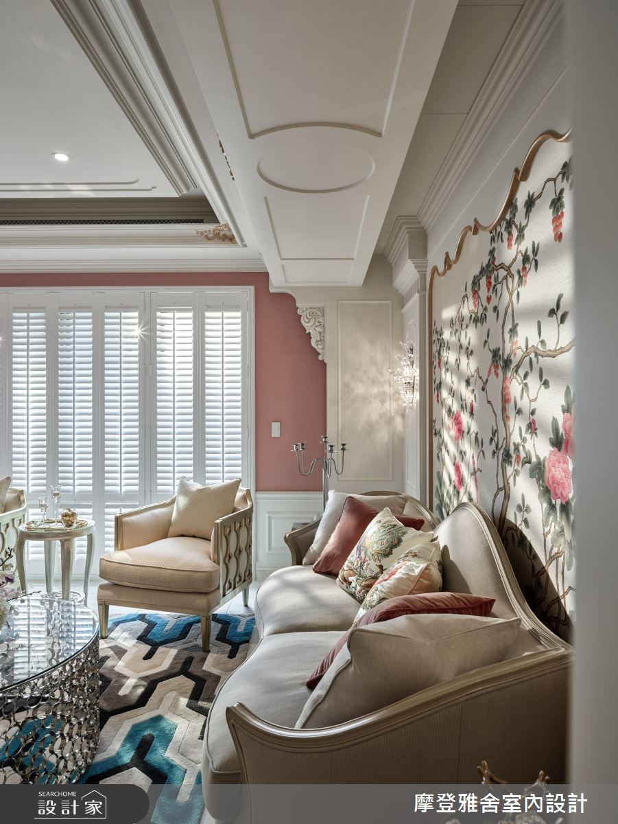 80坪老屋(16~30年)＿新古典客廳案例圖片＿摩登雅舍室內設計＿摩登雅舍_73 老屋翻新粉色系新古典 寶貝媽咪圓夢住進城堡度假宅之5