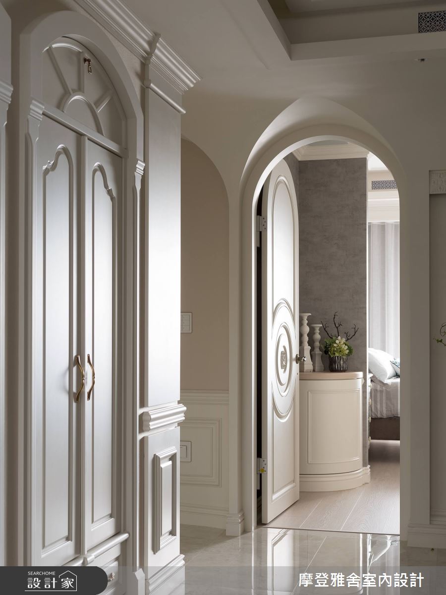 100坪中古屋(5~15年)＿新古典案例圖片＿摩登雅舍室內設計＿摩登雅舍_78 鐵粉姊妹愛的禮物 百坪中古屋翻新奶油白新古典飯店宅之31