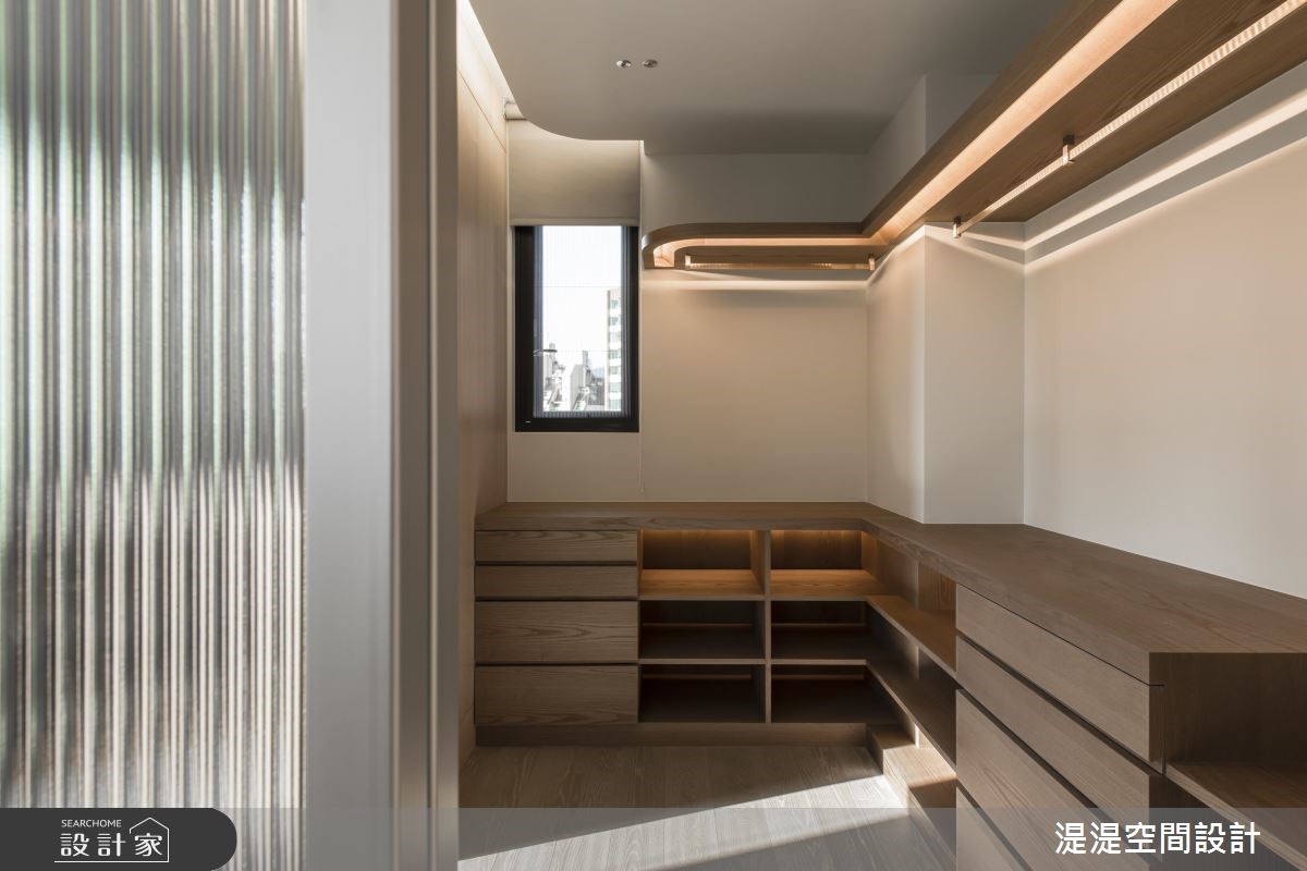 35坪新成屋(5年以下)＿現代風更衣間案例圖片＿湜湜空間設計＿湜湜_16之25