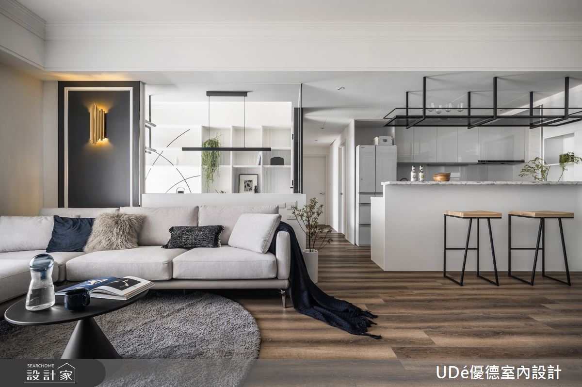31坪新成屋(5年以下)＿混搭風客廳廚房吧檯中島案例圖片＿優德室內設計 X 日金空間設計＿優德_名為悠然的樂章【New Chapter of life】之7