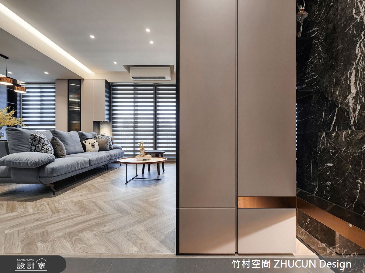 32坪新成屋(5年以下)＿現代風玄關客廳案例圖片＿竹村空間 ZHUCUN Design＿竹村_26 溫。心 Warm_32坪現代風之1
