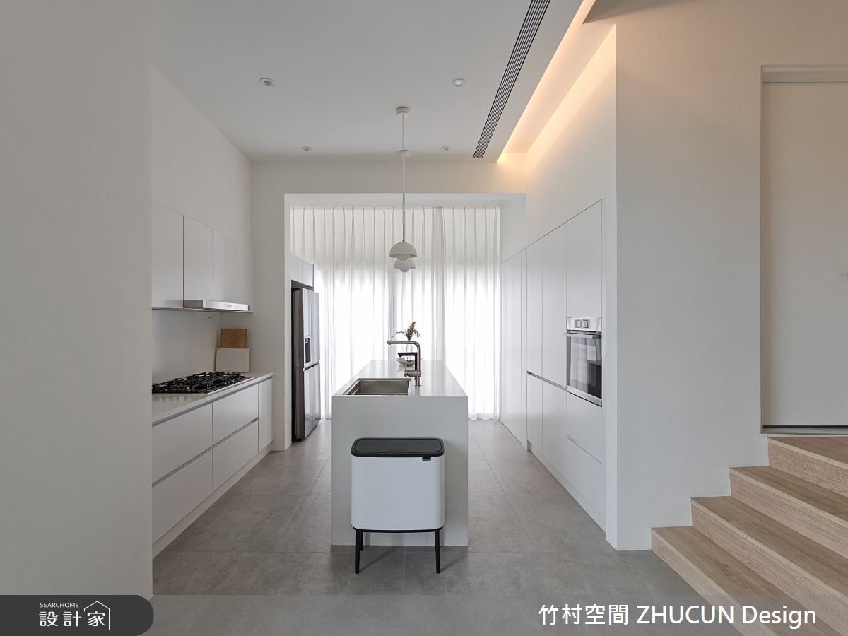 136坪老屋(16~30年)＿簡約風廚房樓梯中島案例圖片＿竹村空間 ZHUCUN Design＿竹村_28 享。日_136坪簡約風毛胚屋透天別墅之4