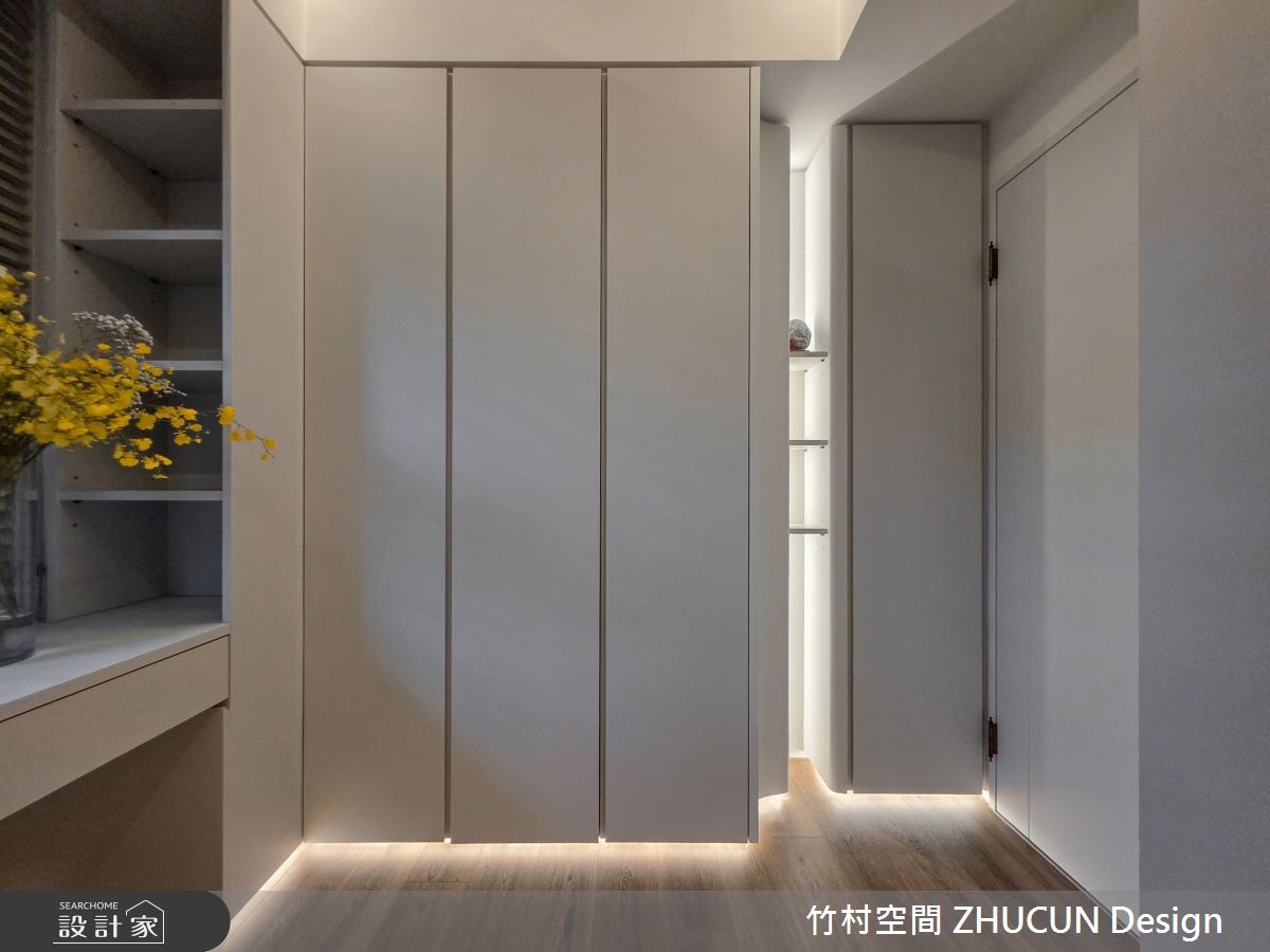 30坪新成屋(5年以下)＿現代風更衣間案例圖片＿竹村空間 ZHUCUN Design＿竹村_39 灰序 Gray Order 30坪現代風之22
