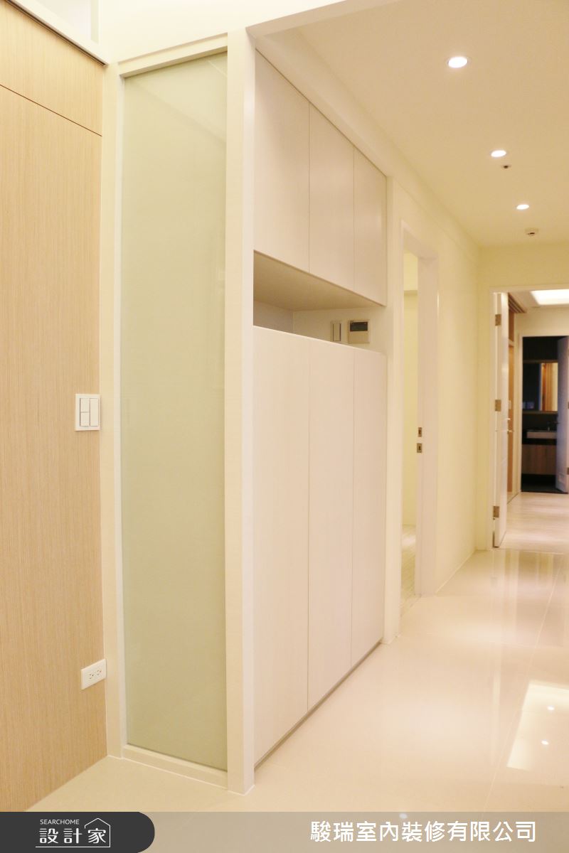 40坪新成屋(5年以下)＿簡約風走廊案例圖片＿駿瑞室內裝修有限公司＿駿瑞_12之6