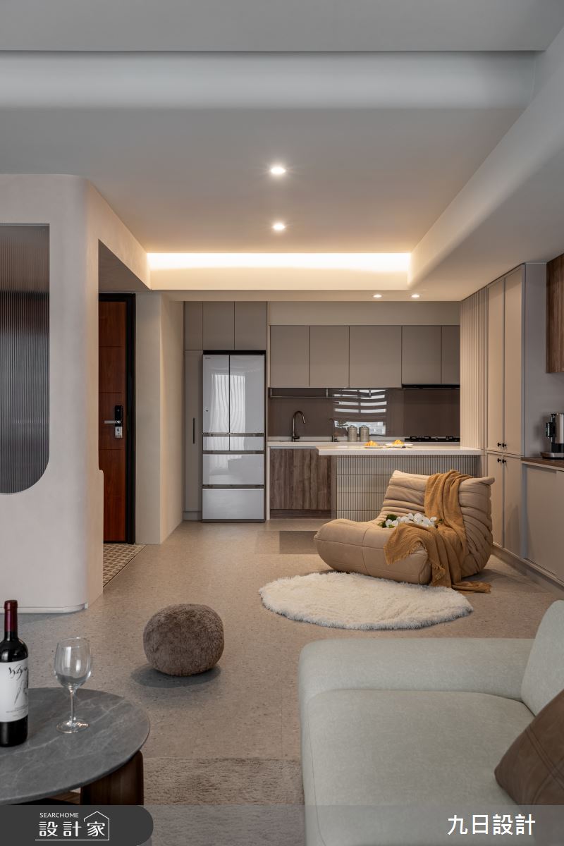 28坪新成屋(5年以下)＿奶茶風客廳廚房中島案例圖片＿九日室內裝修設計＿九日_133之28