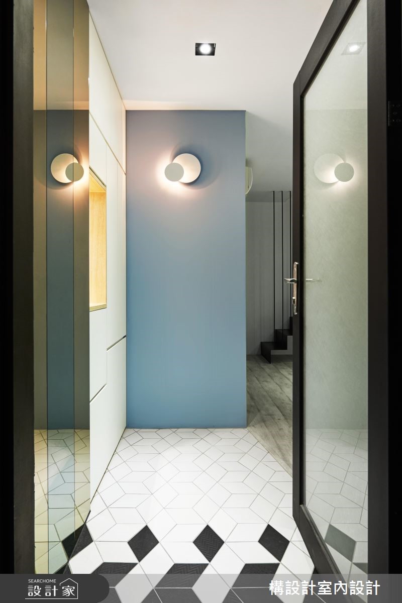 24坪新成屋(5年以下)＿休閒風玄關案例圖片＿構設計＿構設計_兩人兩狗之1