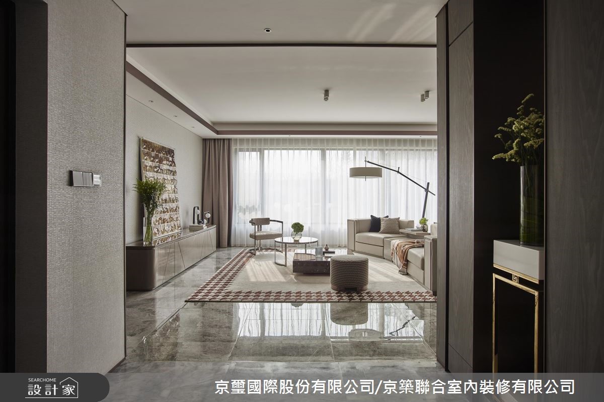 預售屋＿現代風客廳案例圖片＿京璽國際股份有限公司/京築聯合室內裝修有限公司＿京璽國際_藝術·人文薈萃_62.3坪現代風之1