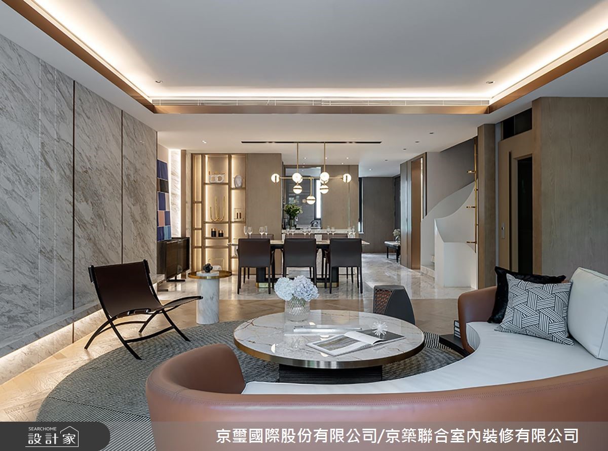 預售屋＿現代風客廳案例圖片＿京璽國際股份有限公司/京築聯合室內裝修有限公司＿京璽國際_城市中的雙層花園別墅_78.7坪現代風之18