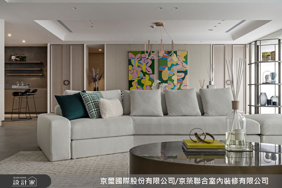 141坪毛胚屋＿現代簡約客廳案例圖片＿京璽國際股份有限公司/京築聯合室內裝修有限公司＿京璽國際_遠雄九五_141坪高端訂製生活綠意藝術宅邸之14
