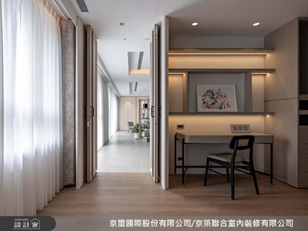 141坪毛胚屋＿現代簡約客廳臥室案例圖片＿京璽國際股份有限公司/京築聯合室內裝修有限公司＿京璽國際_遠雄九五_141坪高端訂製生活綠意藝術宅邸之18