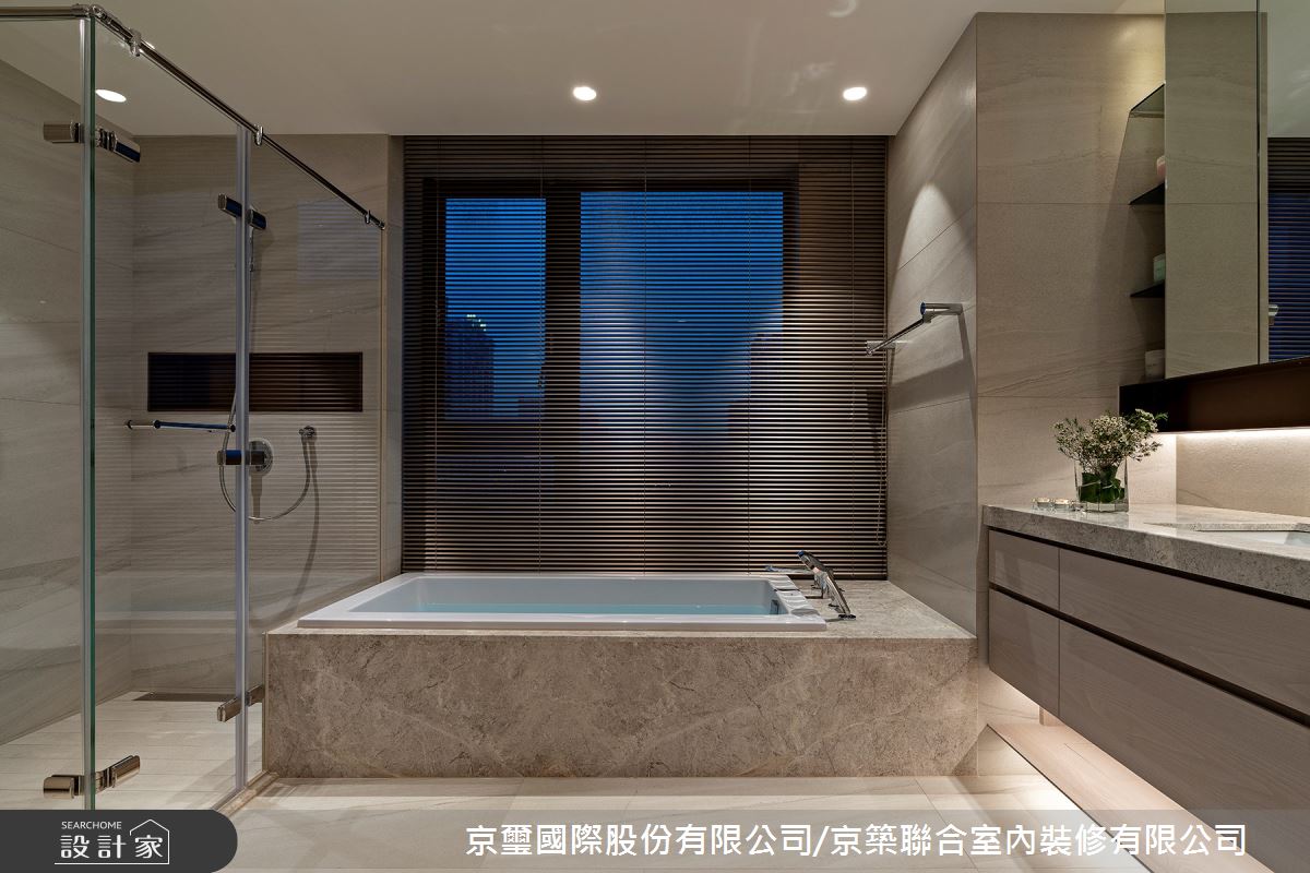 141坪毛胚屋＿現代簡約浴室案例圖片＿京璽國際股份有限公司/京築聯合室內裝修有限公司＿京璽國際_遠雄九五_141坪高端訂製生活綠意藝術宅邸之24