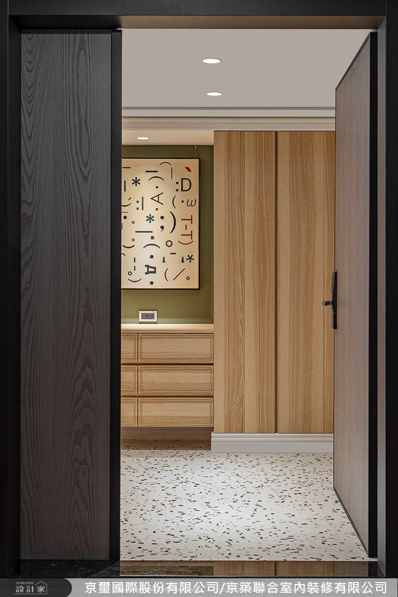 100坪老屋(16~30年)＿混搭風玄關案例圖片＿京璽國際股份有限公司/京築聯合室內裝修有限公司＿京璽國際_國泰一品_100坪敦南林蔭異國宅邸之1