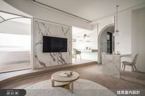 逸喬_雲層間的對話_現代風