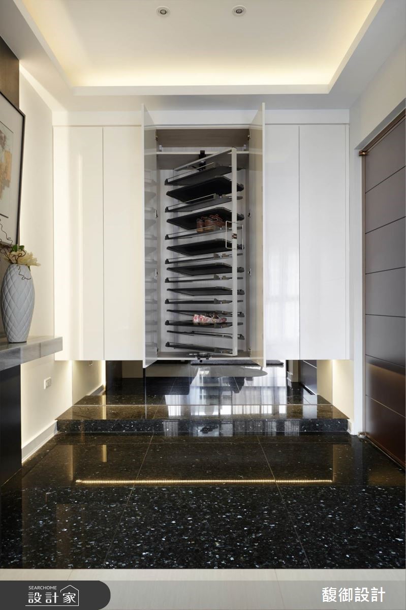 35坪新成屋(5年以下)＿現代風玄關案例圖片＿馥御室內裝修設計有限公司＿馥御_03之1
