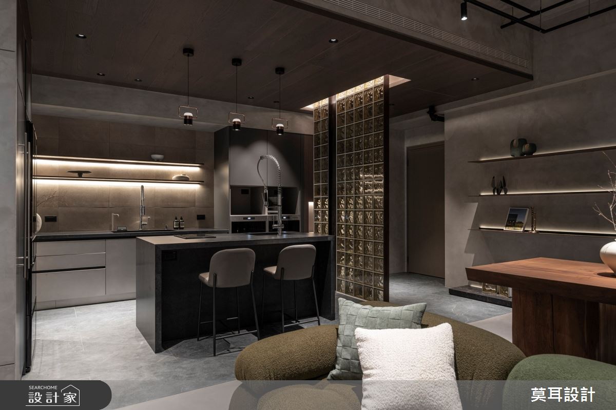 35坪新成屋(5年以下)＿現代風客廳餐廳廚房書房中島案例圖片＿莫耳設計＿莫耳_19之13