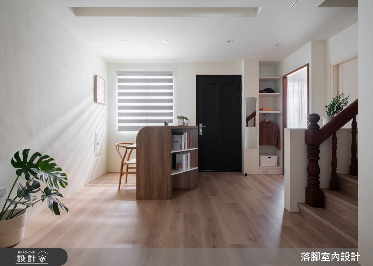 50坪老屋(41~50年)＿日式無印風玄關客廳樓梯案例圖片＿落腳室內設計＿落腳_歲月靜好之1