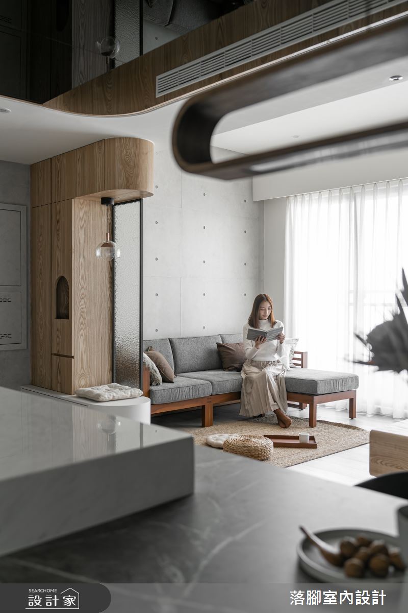 22坪新成屋(5年以下)＿現代風客廳餐廳中島案例圖片＿落腳室內設計＿落腳_光之蒼芎之9