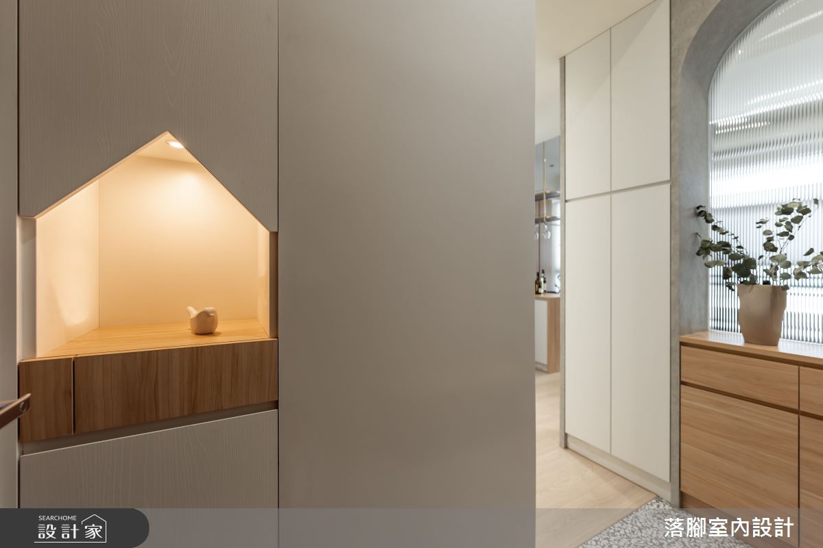 22坪新成屋(5年以下)＿現代風玄關案例圖片＿落腳室內設計＿落腳_青空溫室之1
