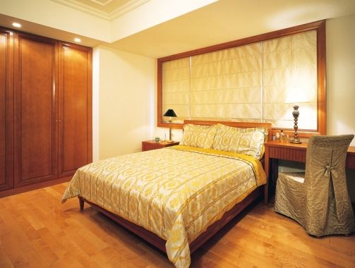 窗戶在床頭上或廁所開窗處的風水破解_視覺圖