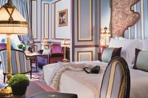 法國波爾多古老酒莊翻新成摩登奢華空間Grand Hotel De Bordeaux & Spa_視覺圖