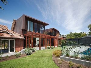 澳洲老屋改造，寬敞無拘束的現代風格設計_視覺圖