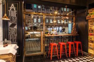 烏克蘭的復古健康水果店_視覺圖