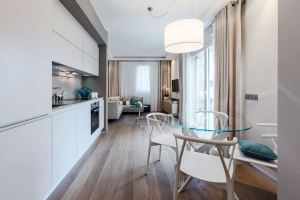 法國蔚藍海岸的現代度假公寓_視覺圖