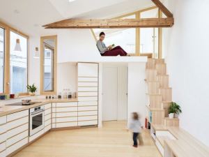 巴黎畫家工作室變身柔和現代家庭空間_視覺圖