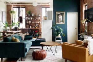 翻新後工業風小公寓溫暖迷人！創意收納想法替生活感添了份獨特_視覺圖